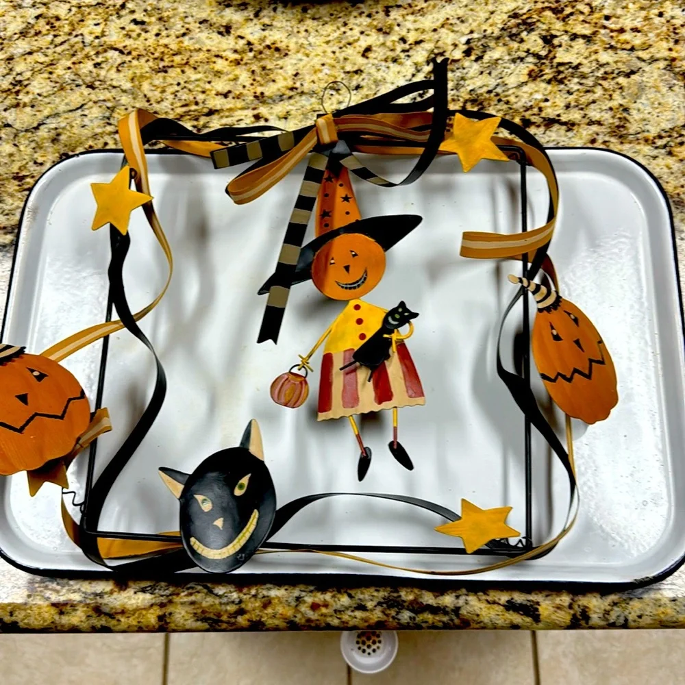 Halloween Wreath Metal